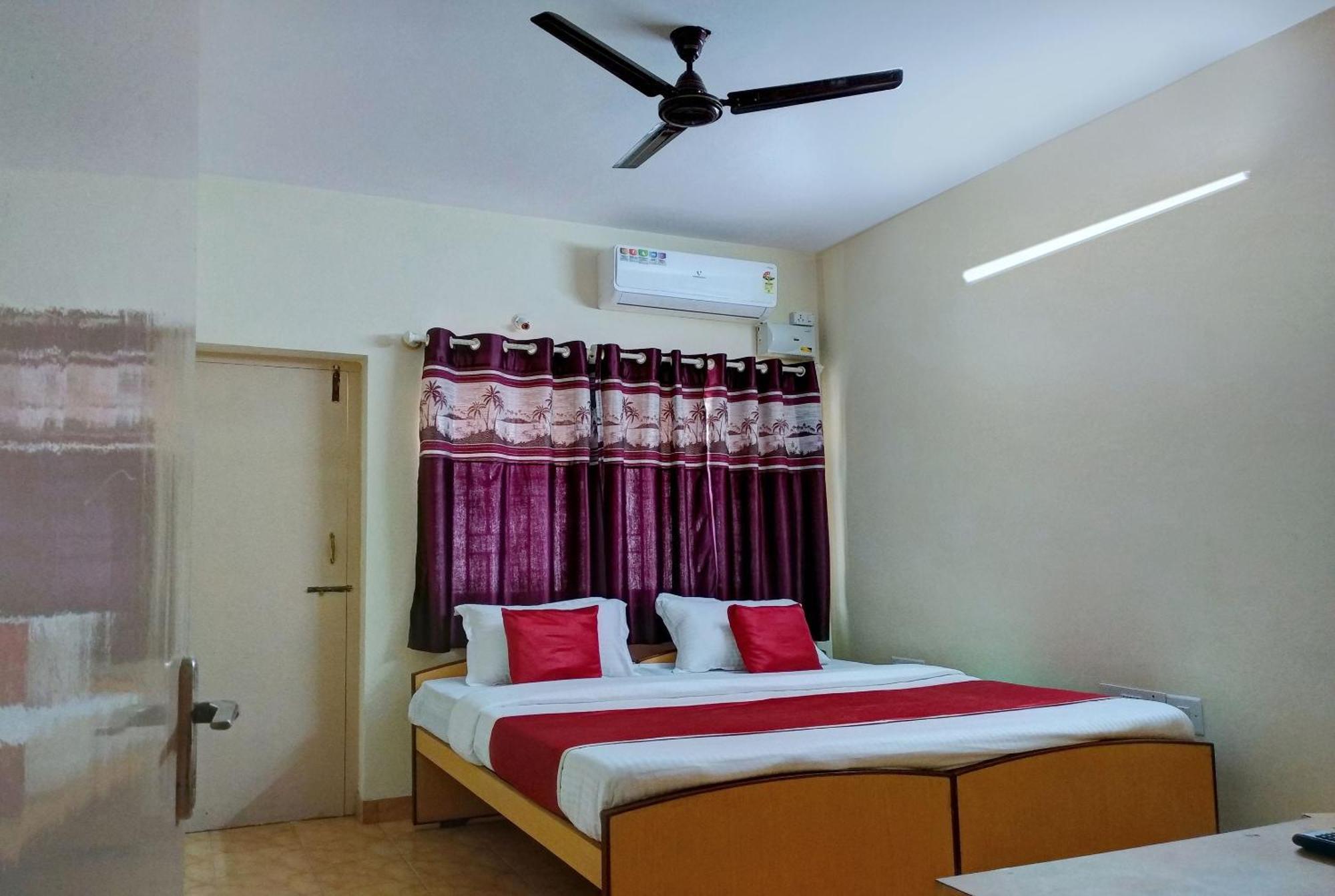 Super Hotel O Shree Mookambika Guest House Near Sri Someshwara Swami Temple Bengalúr Exteriér fotografie